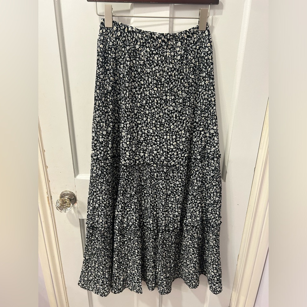 Skirt - Picture 4 of 4